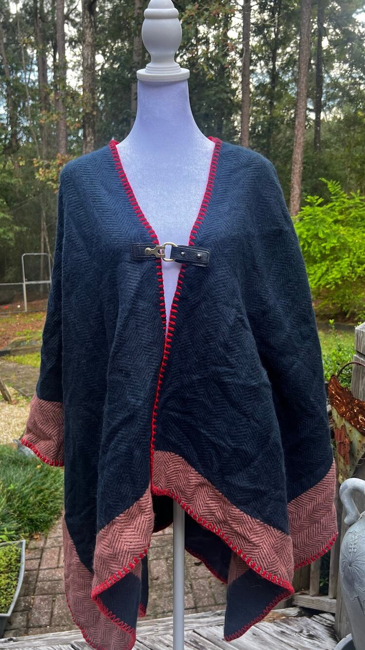 Dressbarn Navy Herringbone Ruana Cape Wrap One Size Buckle Red Stitch Trim